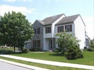 1840 Harrow Ln, Lancaster, PA 17602