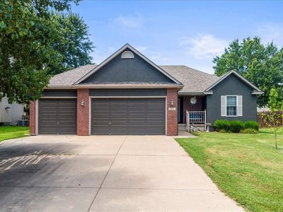 1307 SE Scenic Dr, Blue Springs, MO, 64014