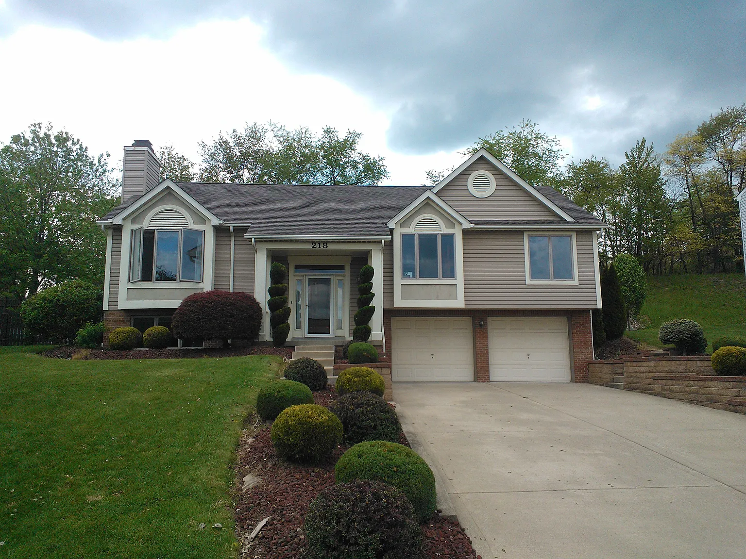 218 Rizzi Dr photo 1