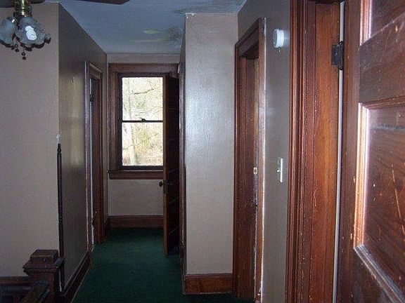 5th image of 611 Franklin St