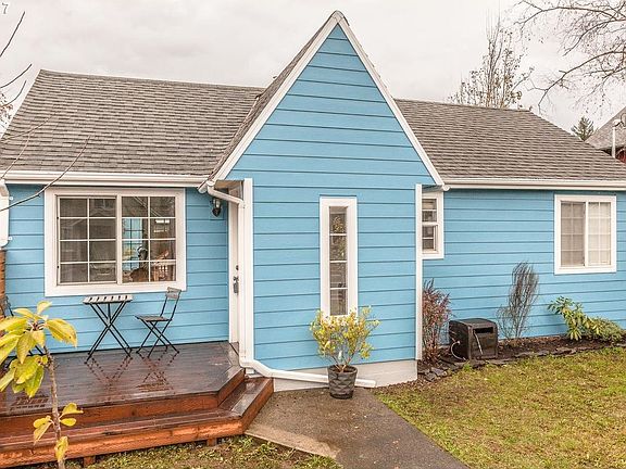 2nd image of 6844 SE 68th Ave