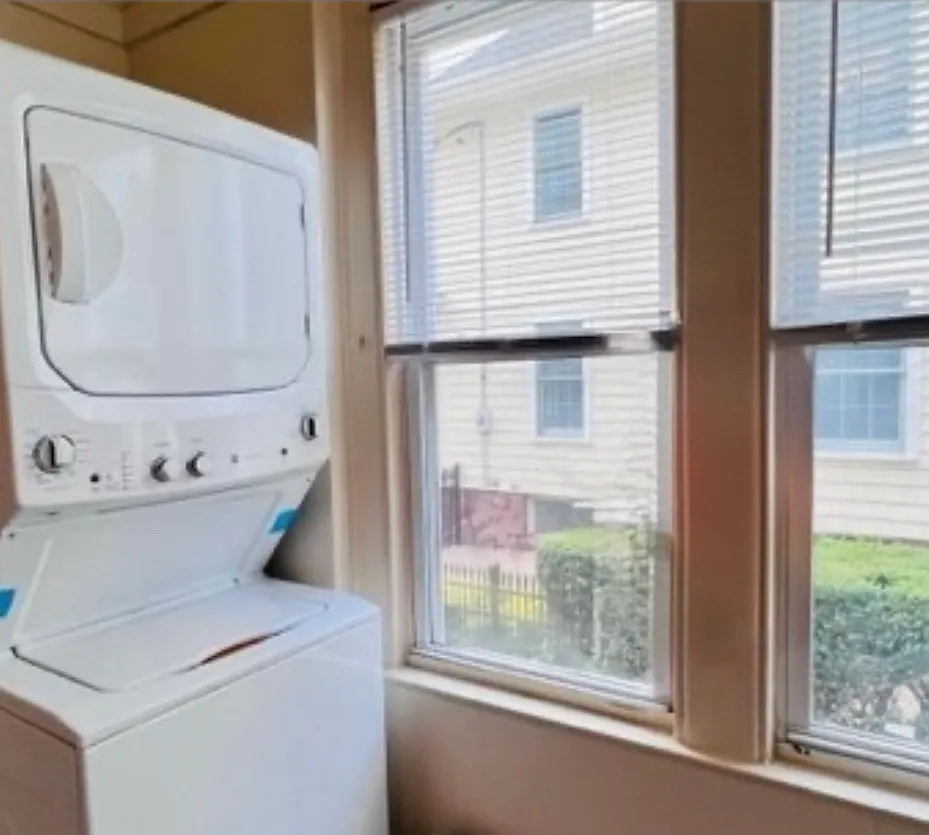 2 bed, $2,495 — Photo 3