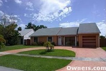 2nd image of 2931 Cypress Ave