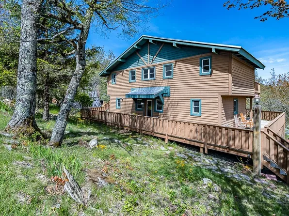 125 Skiway Circle, Beech Mountain, NC 28604