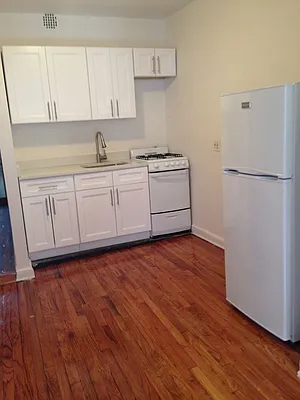 Rented by Warren T Real Estate Corp. | media 24