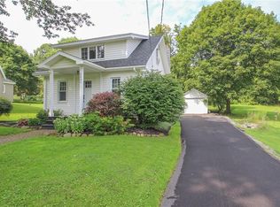 5035 Aitchison Rd, Syracuse, NY 13215