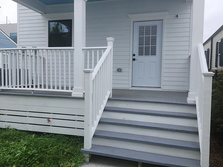 2033 Conti St — Photo 20