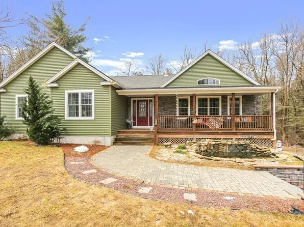 7 Debbie Dr, Spencer, MA 01562
