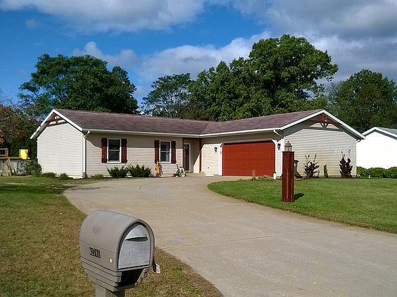 2nd image of 62791 Fairview Dr