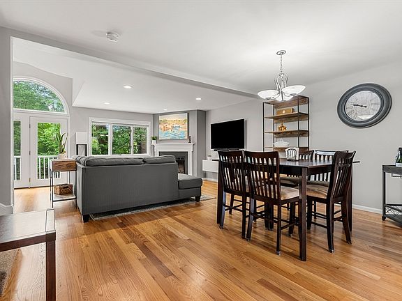 5th image of 1200 Salem St #147