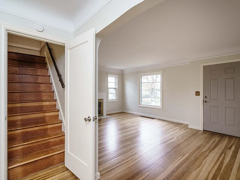 507 Beech St — Photo 18