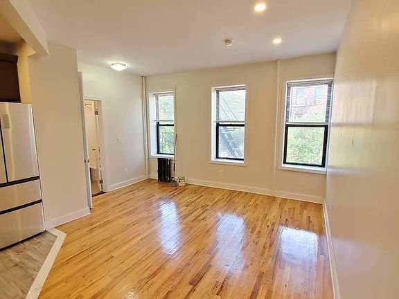 2nd image of 115 Ocean Ave #Ea11