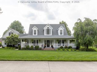 28 Hazel Cir, Winfield, WV 25213