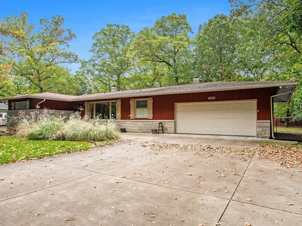 52480 Laurel Rd, South Bend, IN 46637