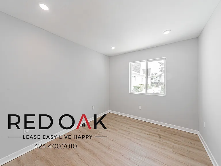 923 W 75th St #931-3/4 — Photo 13