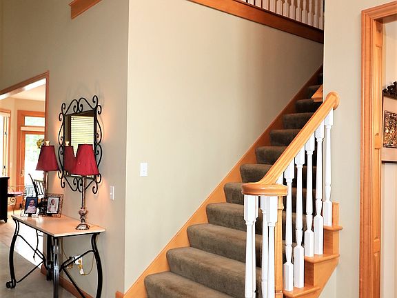 2nd image of 7021 Crimson Cir