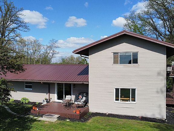 5th image of 304 Dublin Pike