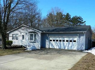 55534 Giddings Ct, Mattawan, MI 49071