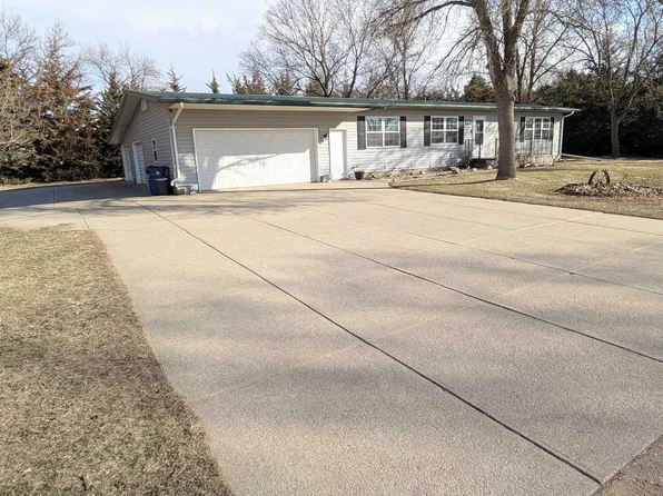 315 W Colorado St, Crofton, NE 68730