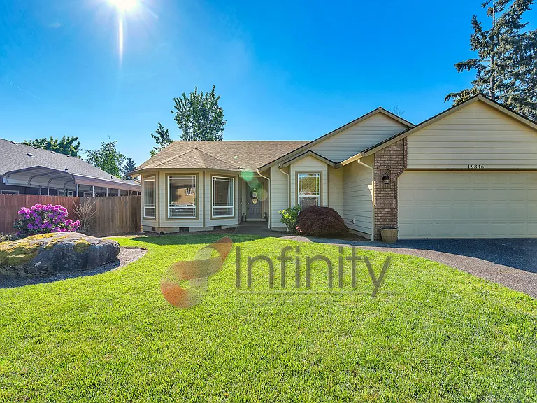 19346 Sunset Springs Dr — Photo 2