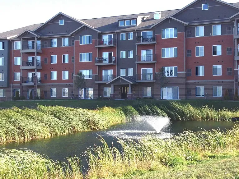 1600Tosa Apartments — Photo 28