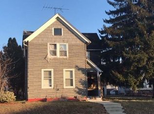 1813 S 14th St, Sheboygan, WI 53081