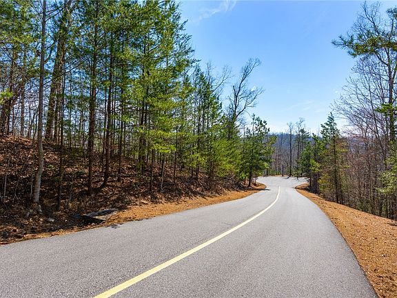 3rd image of 223 Logan Ridge Run