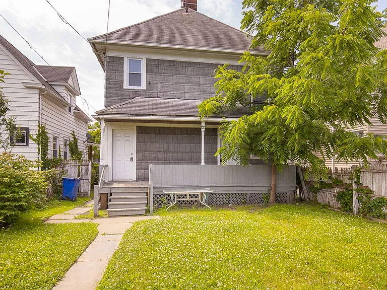 3910 Carlyle Ave — Photo 24