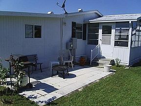 3rd image of 1132 Cypress Dr