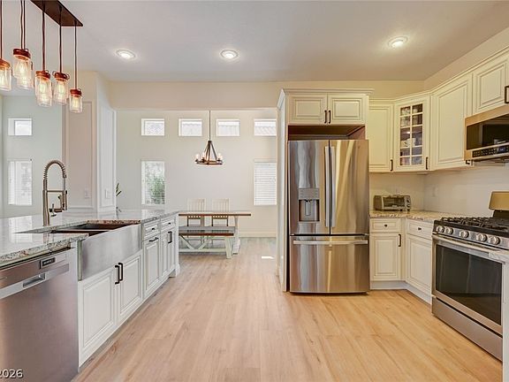 2nd image of 254 Redwing Village Ct