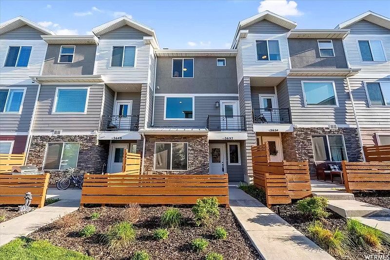 1st image of 3652 W Golden Sky Ln