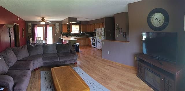 1st image of 133 Dandelion Ln