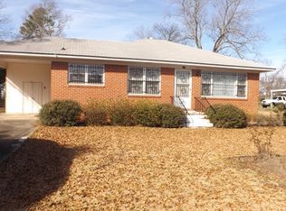 801 Oak St, Unadilla, GA 31091