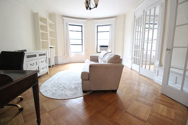 Rented by Luxor Homes & Investment Realty | media 20