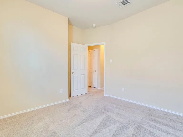 141 Marcheeta Way — Photo 14