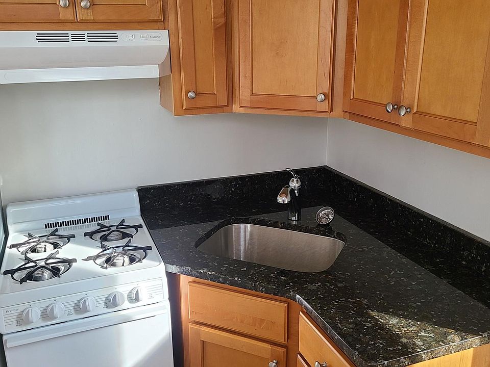 2nd image of 12 Farrington Ave #3Z