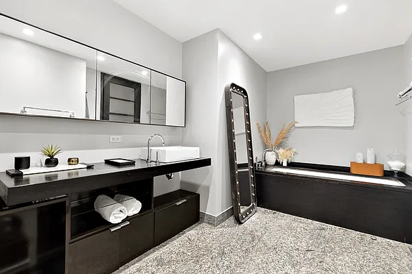 Sold by Compass | media 6