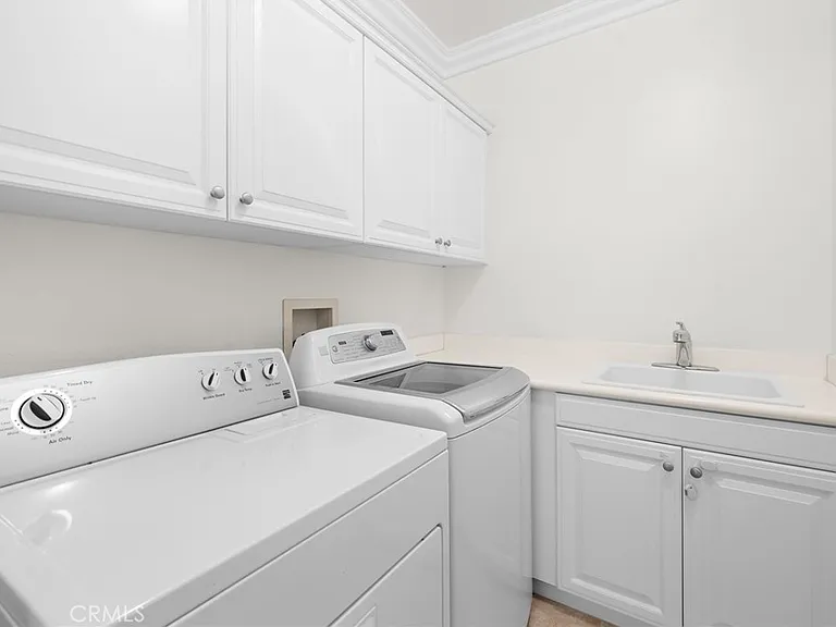61 Shade Tree — Photo 19