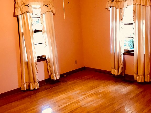 Bedroom. 