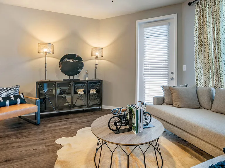 JTB Apartments — Photo 7
