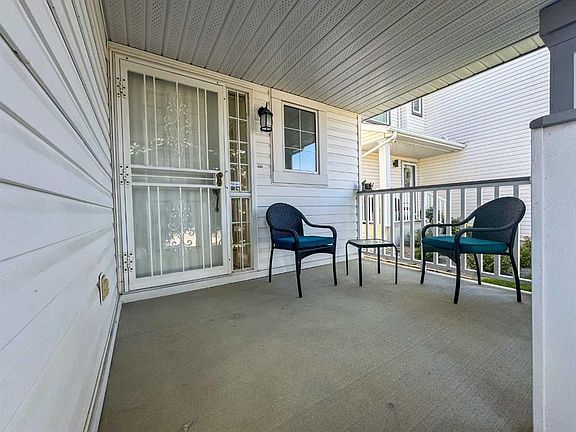 2nd image of 3611 N Douglas Ridge Blvd SE