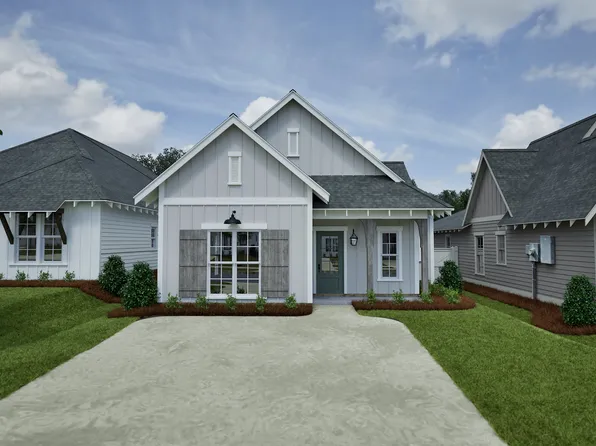 1031 Woodland Ln, Opelika, AL 36801