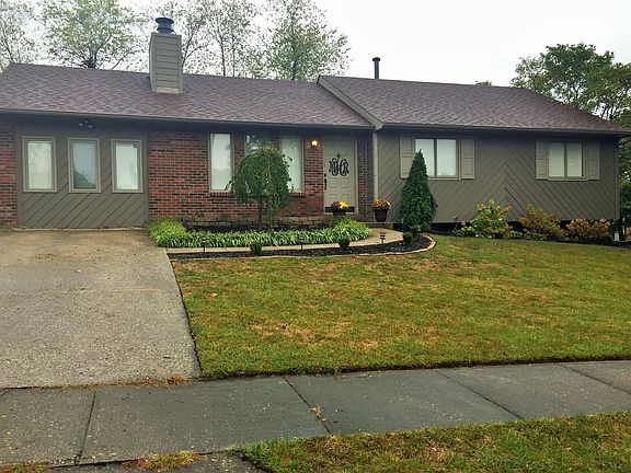 2nd image of 613 Dicksonia Cir