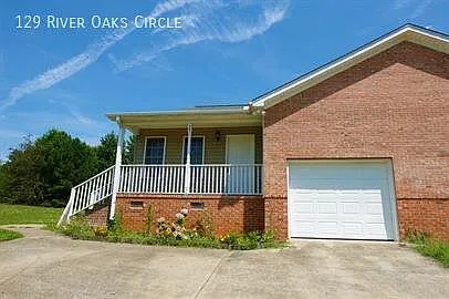 129 River Oaks Cir