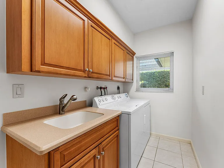 1851 Thatch Palm Dr — Photo 14