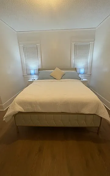 34 N Marguerita Ave — Photo 5
