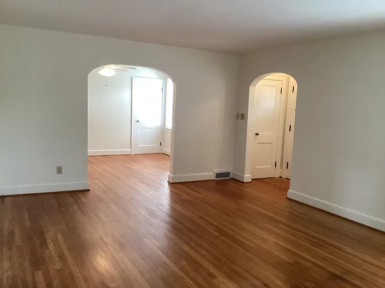 225 N Grant St — Photo 10