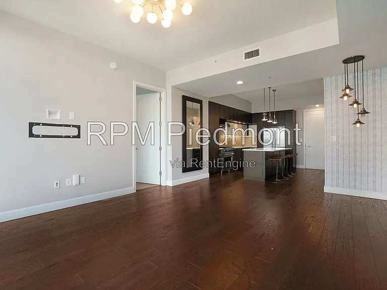 1820 Peachtree Rd #911 — Photo 15