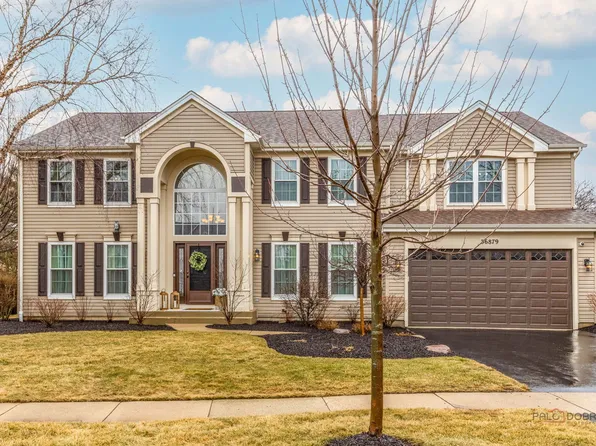 36879 N Deerview Dr, Lake Villa, IL 60046