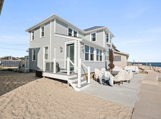 100 W End Dr, Old Lyme, CT 06371